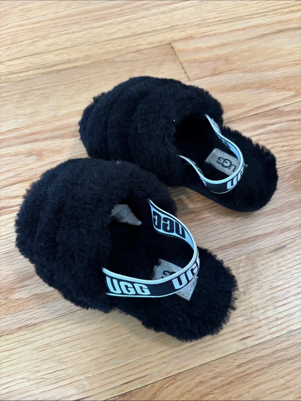 UGG Toddler Fluff Yeah Slide - Black (Size 9T)